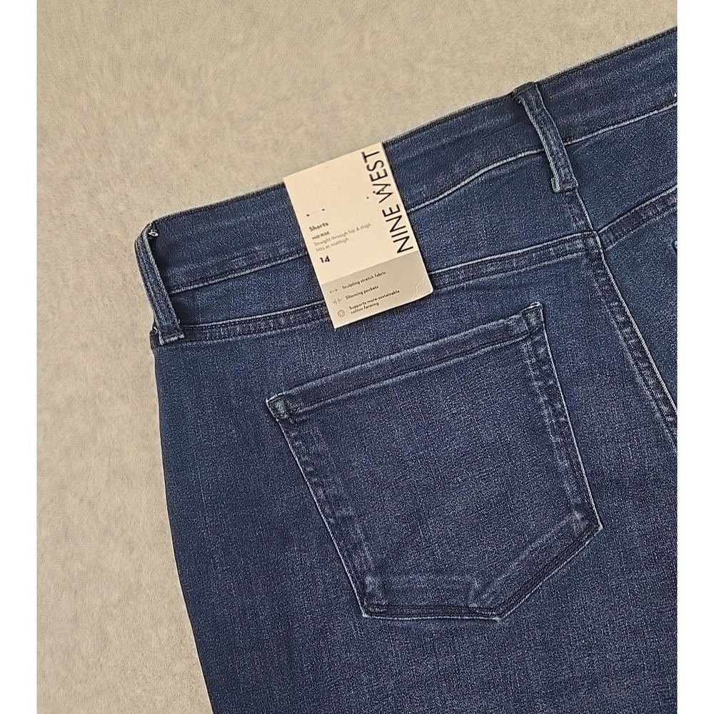 Nine West Womens Size 14 Denim Cut Off Jean Shorts Dark Blue NWT - Picture 4 of 8